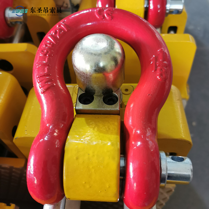 吊夹上端的主吊环